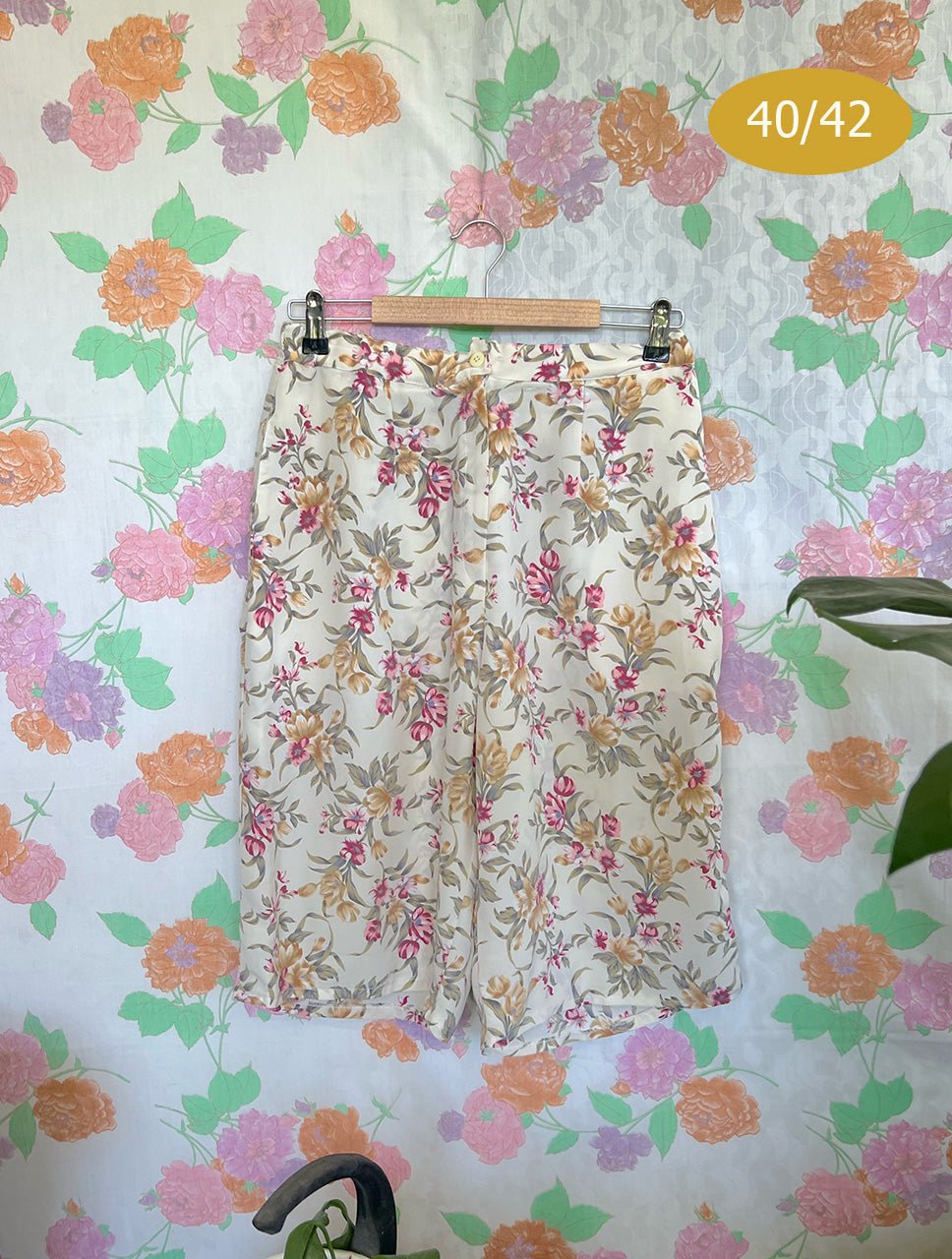 80's Flower Pattern Bermuda