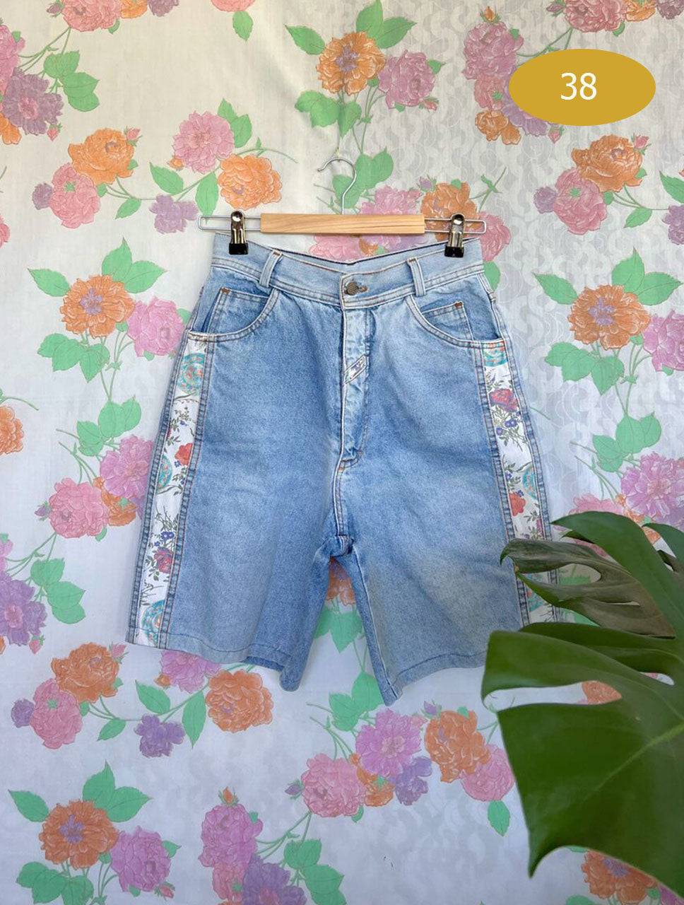 Flower Detailed Denim Shorts
