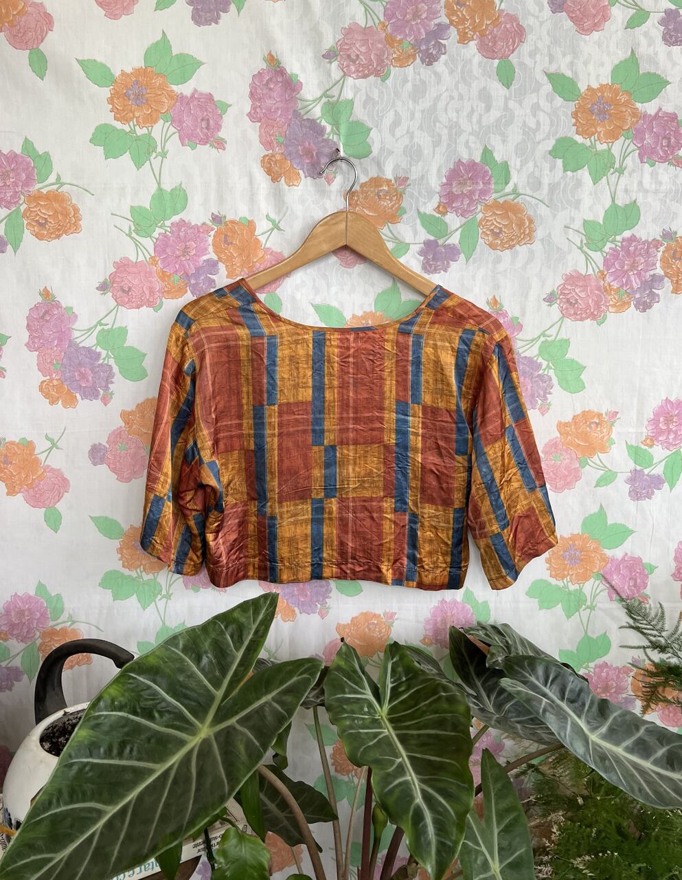 Fun 90's Geometric Cropped Top