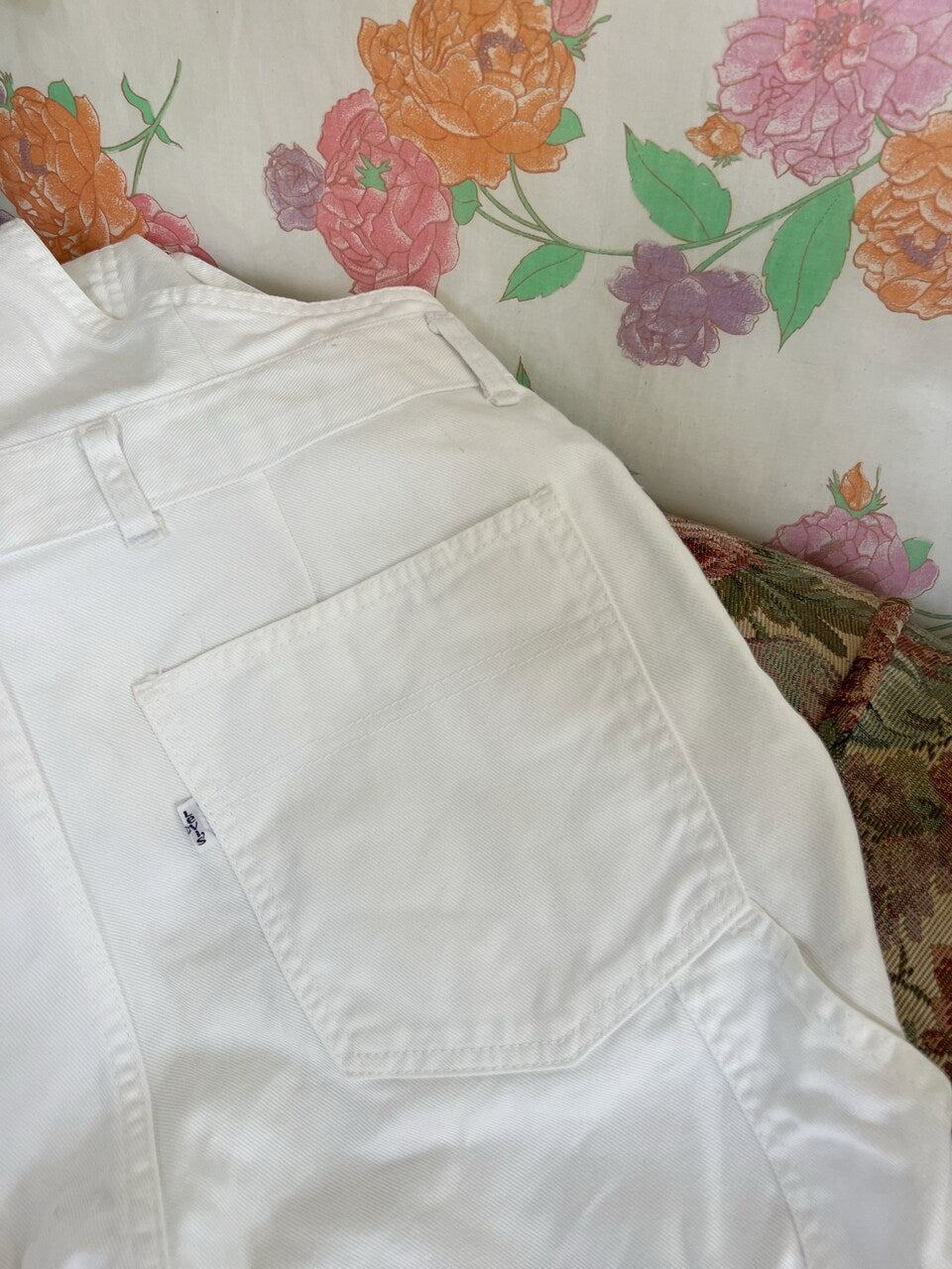Unique 90's White Levi's Jumpsuit