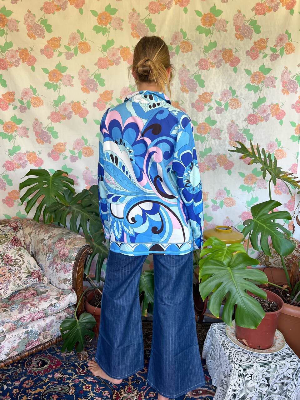 חולצה מודפסת היסטרית משנות ה-90