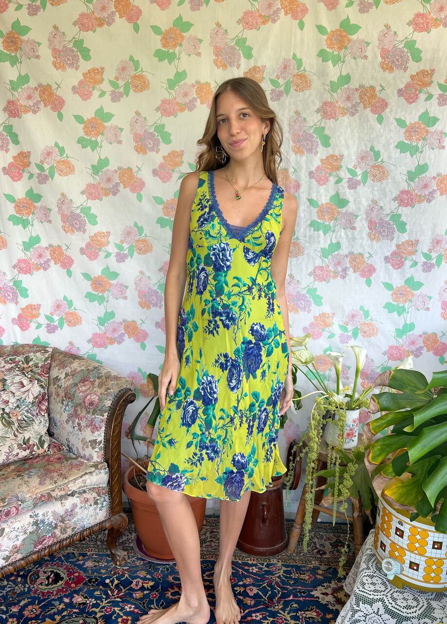 00's Unique Lace Detailed Dress