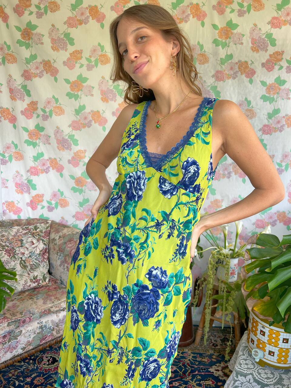 00's Unique Lace Detailed Dress