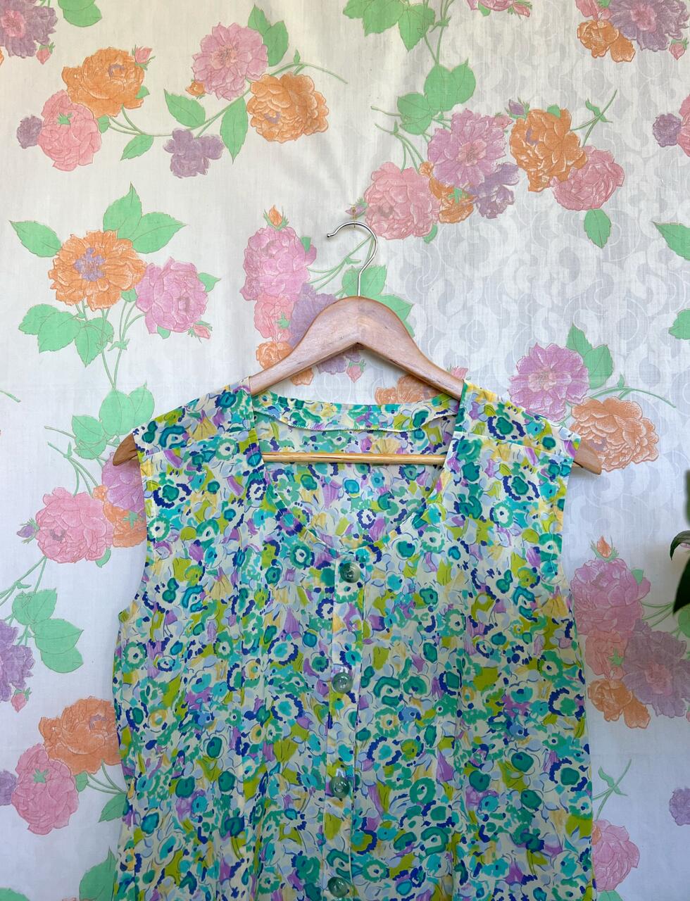 Sleeveless Vintage Flower Shirt