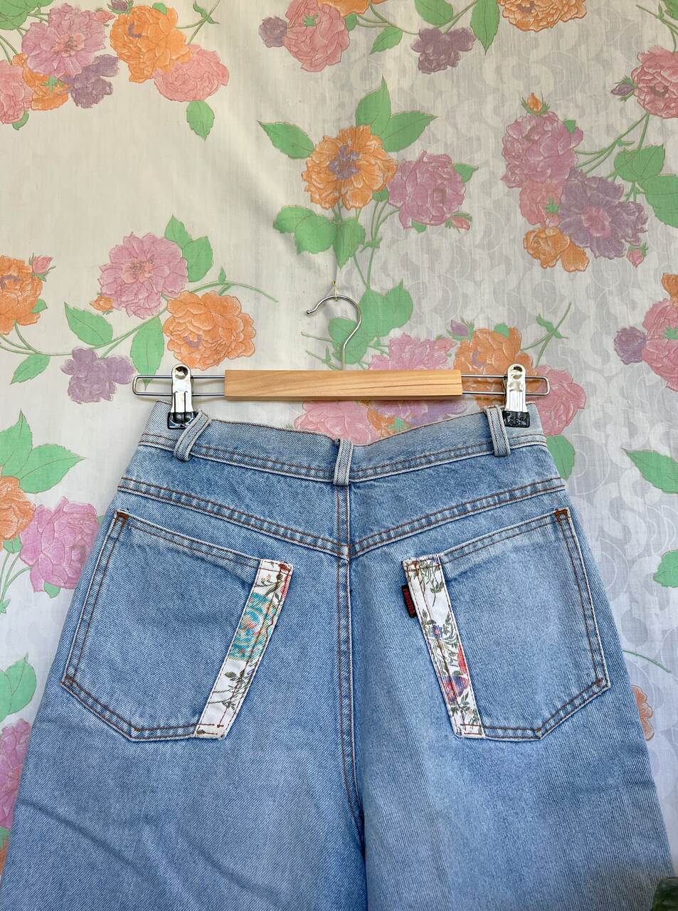 Flower Detailed Denim Shorts