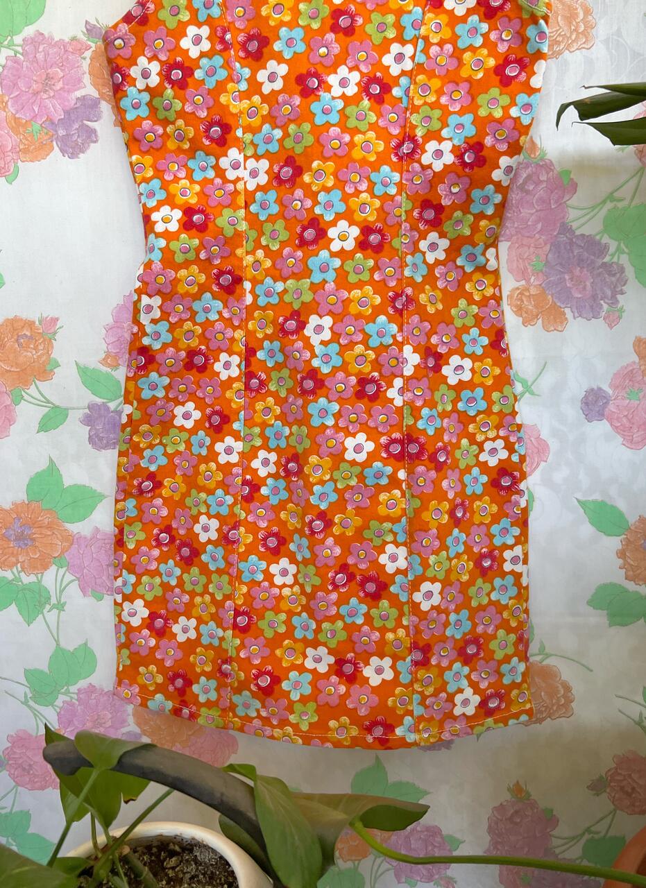 Stunning Vintage Flowery Dress