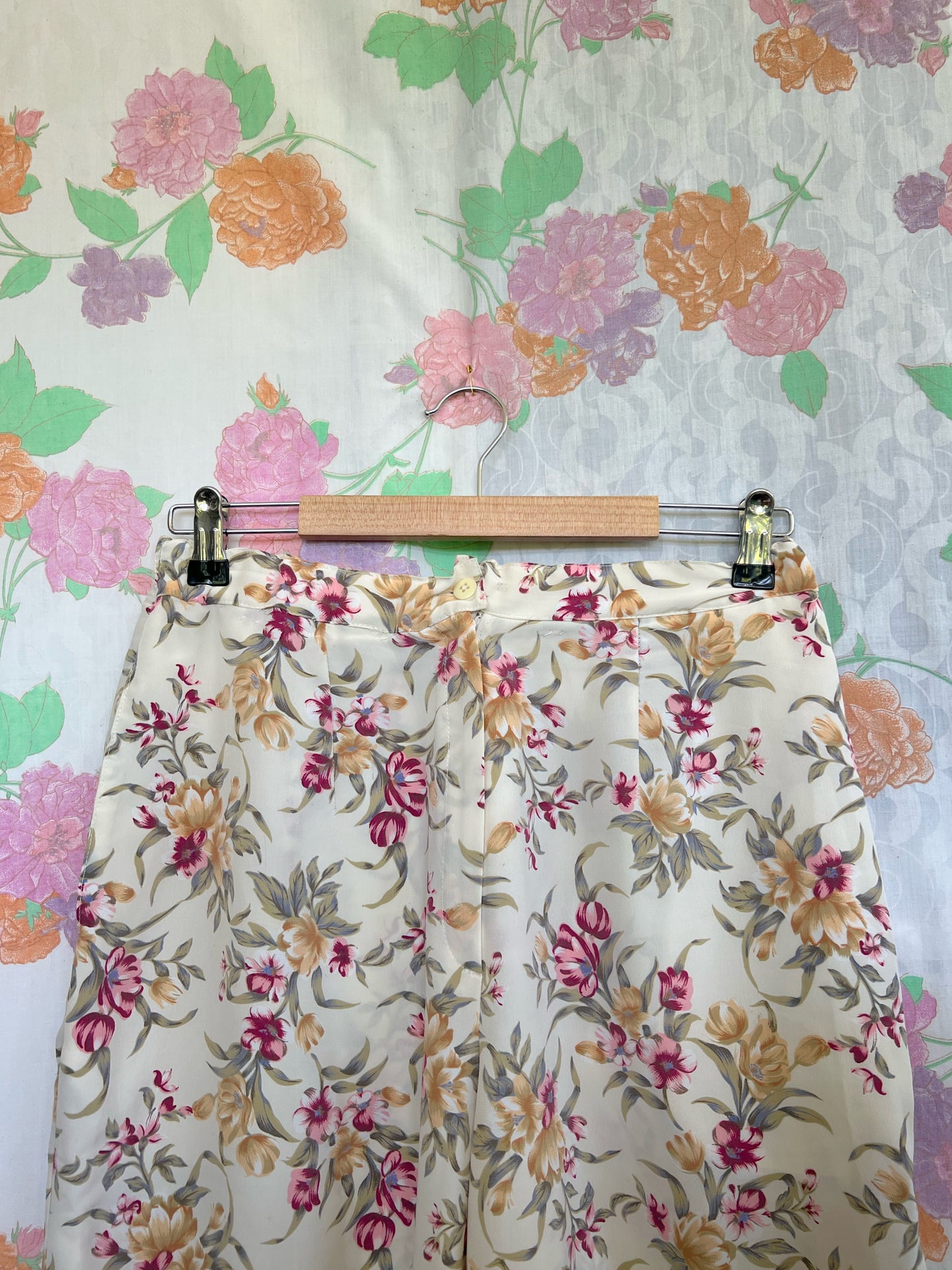 80's Flower Pattern Bermuda