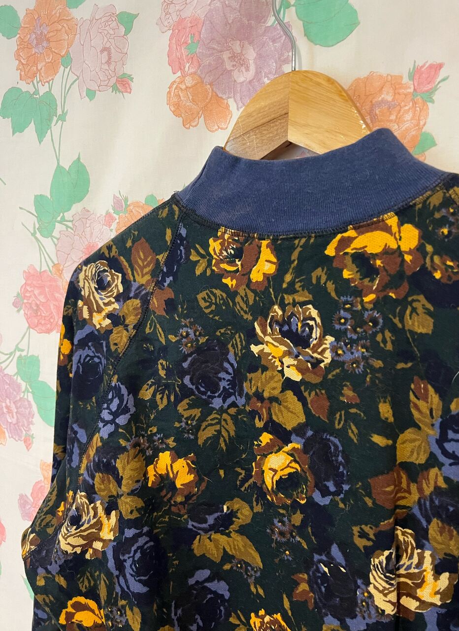 90's Dark Floral Print Sweatshirt