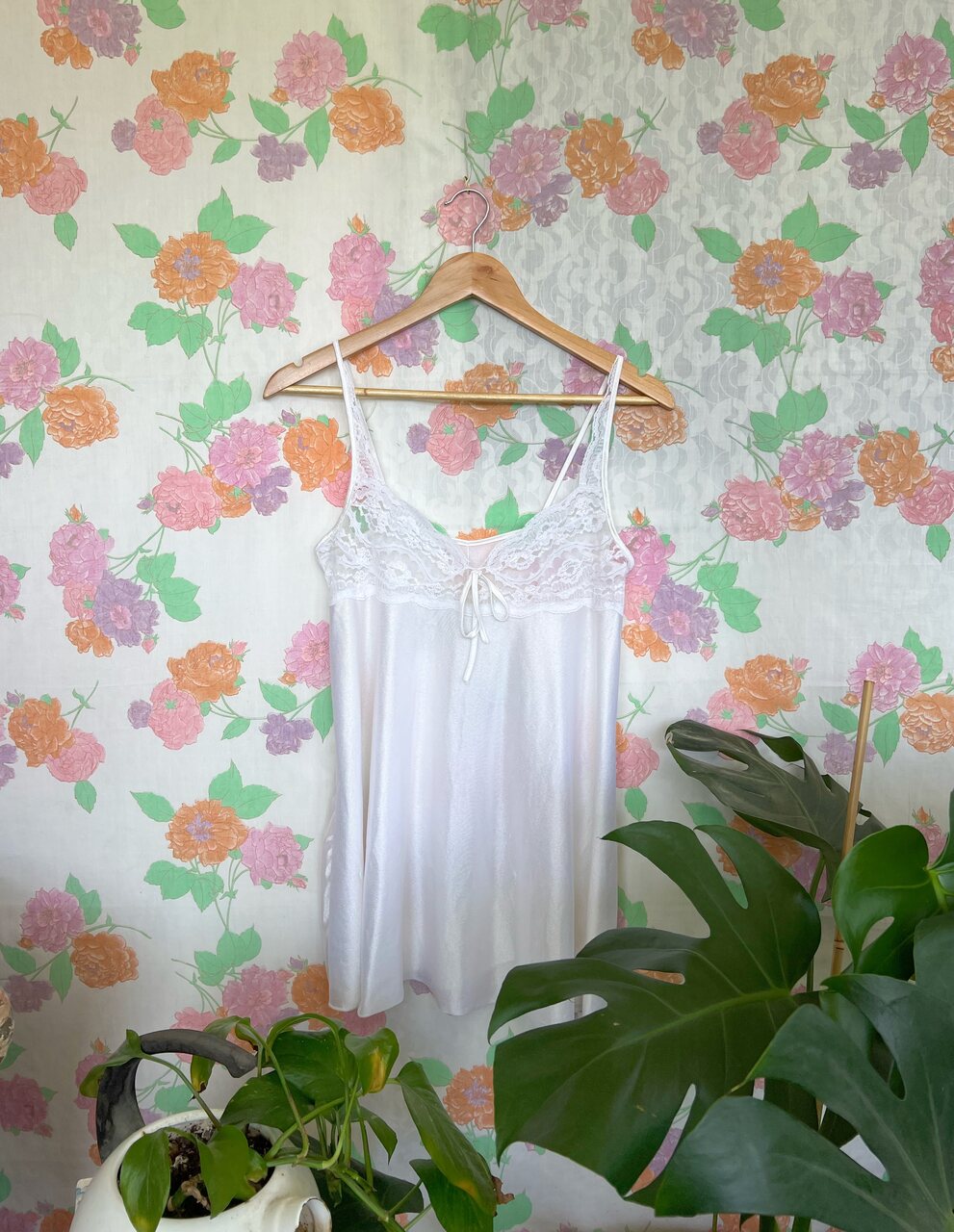 Detailed Short White Nightdress