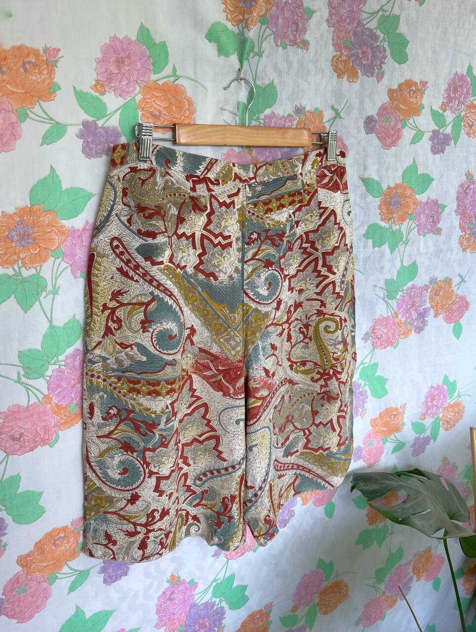 Earthy Tones Vintage Bermuda