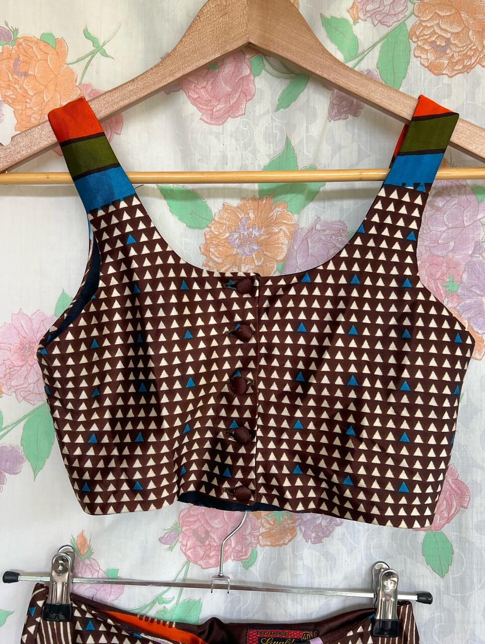 סט תלבושות אייקוני משנות ה-80