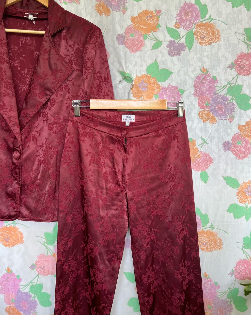 Vintage Embroidered Flower Set