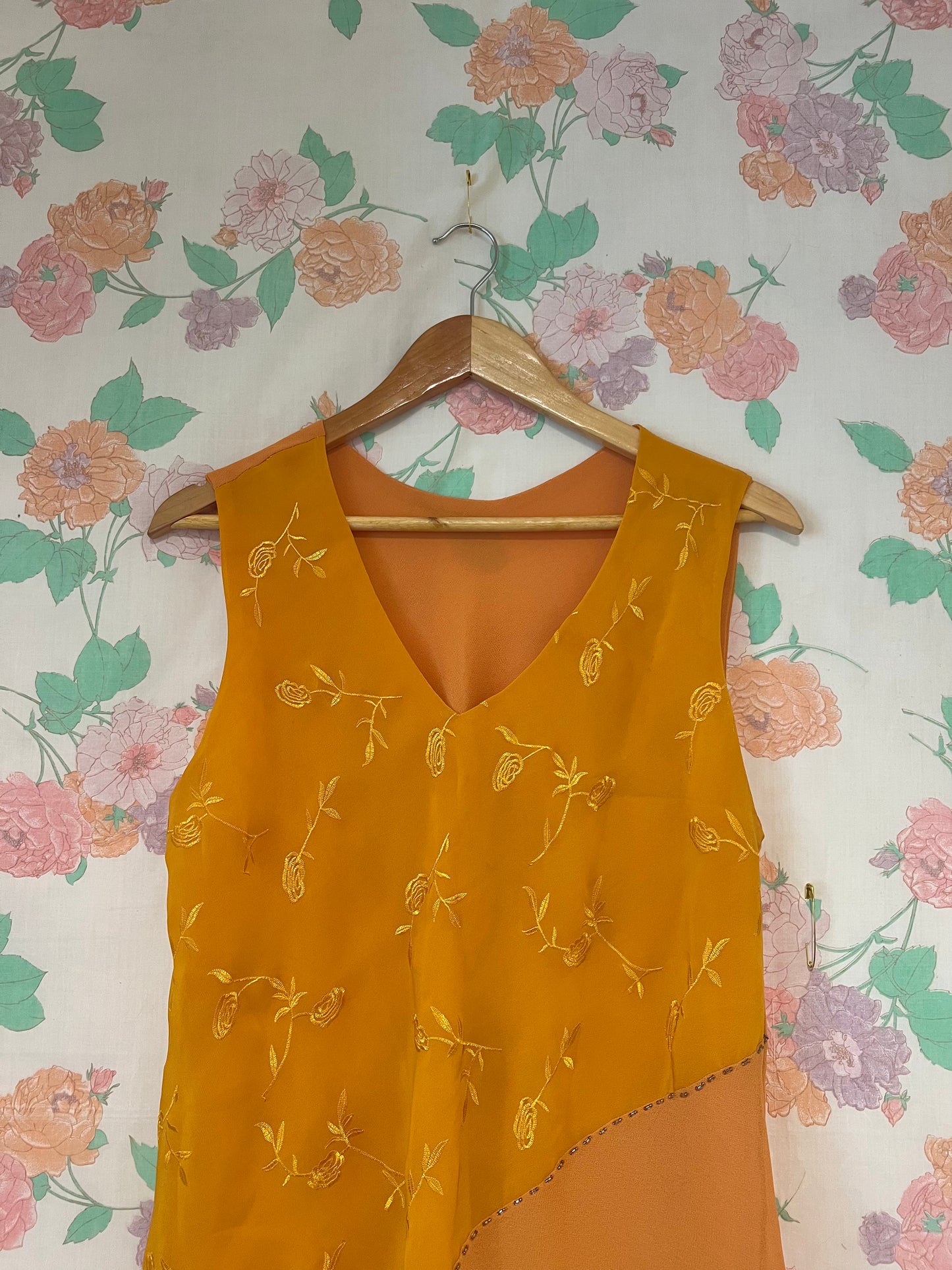 90's Honey Embroidered Tank Top