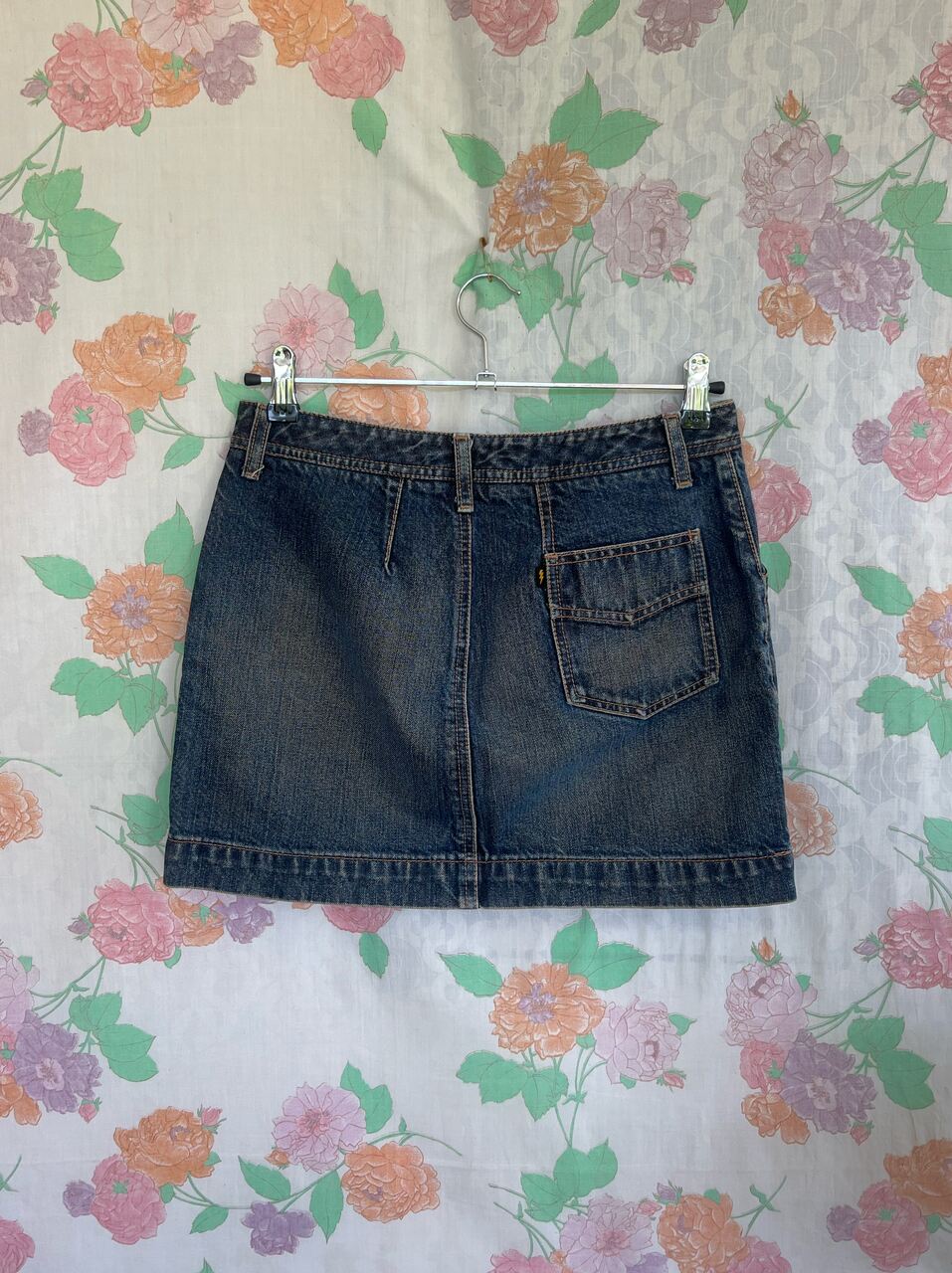 חצאית ג'ינס זומפ משנות ה-90