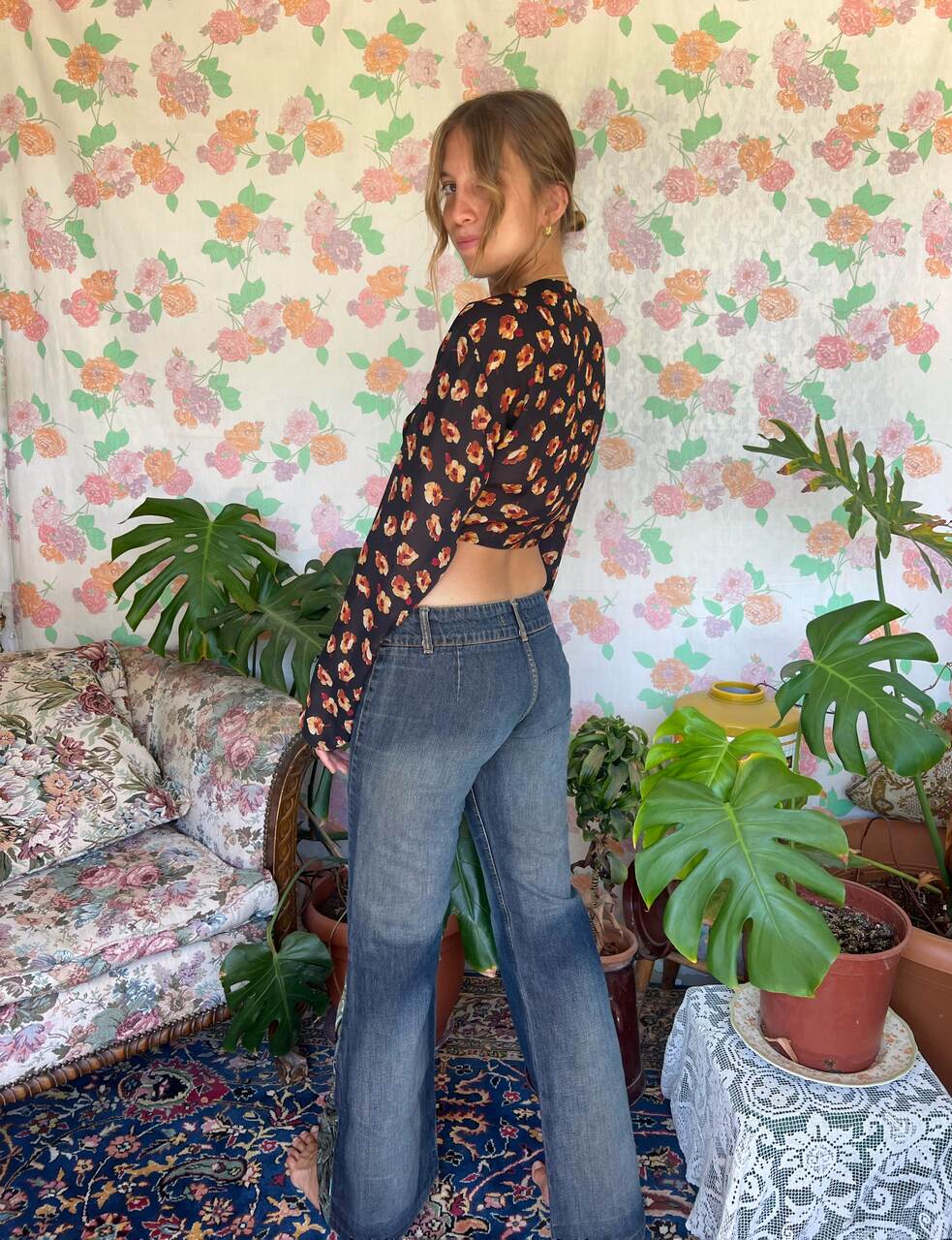 חולצה קצרה עם שרוולים ארוכים משנות ה-90