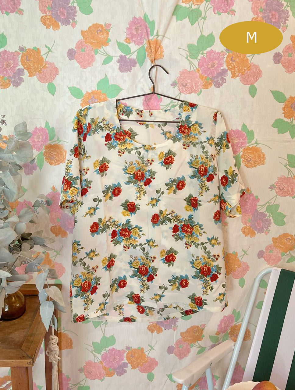 Vintage White Flowery Shirt