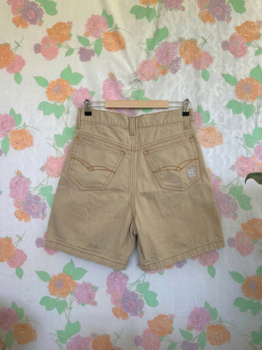 90's Hamuche Beige Shorts