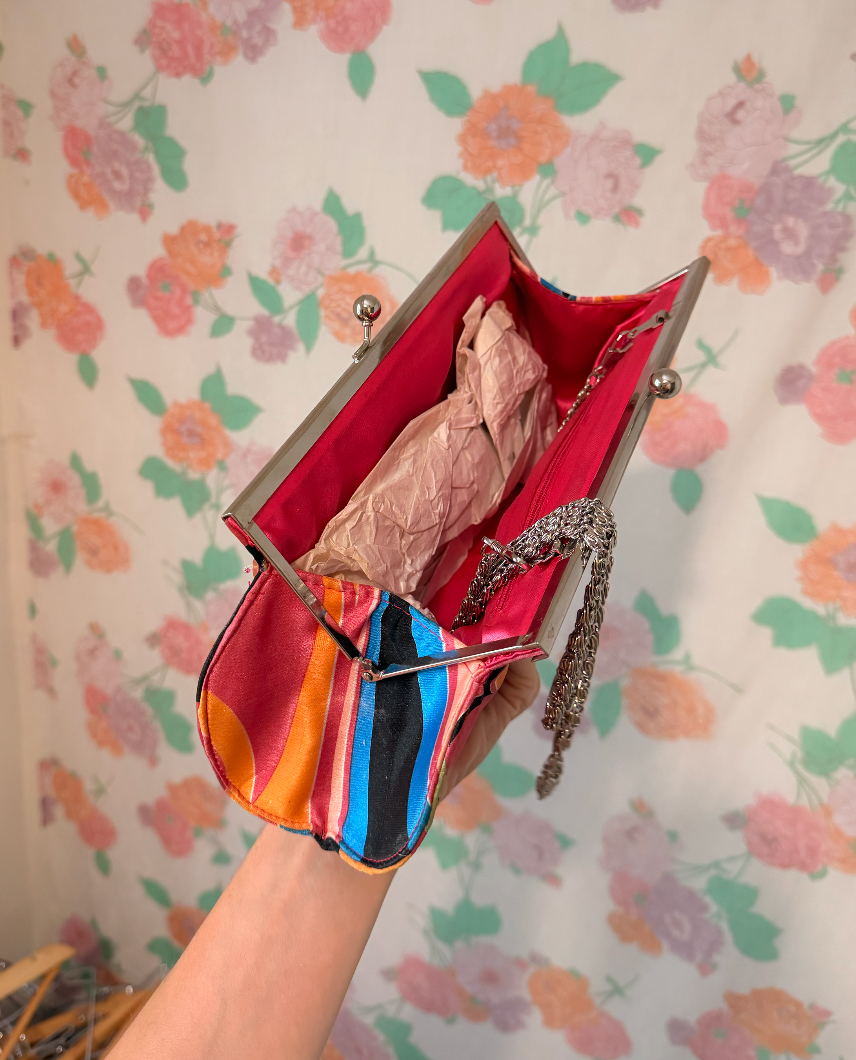 2000's Satin Detailed Clutch
