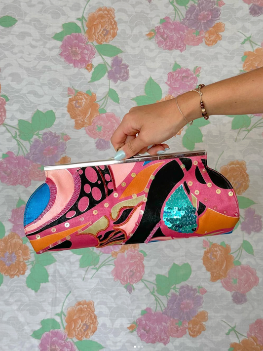 2000's Satin Detailed Clutch