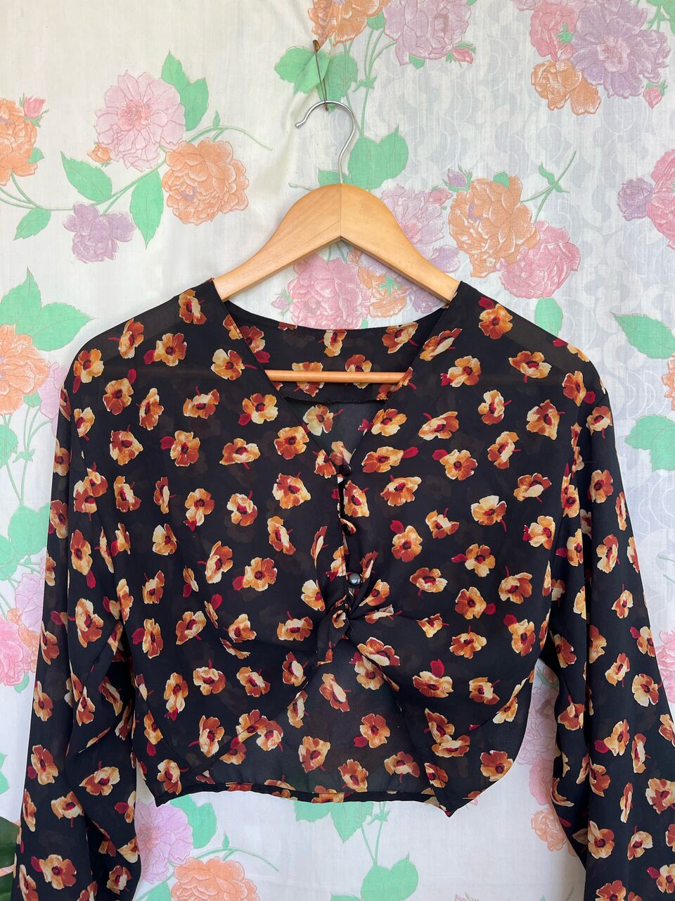 90's Cropped Long Sleeve Shirt