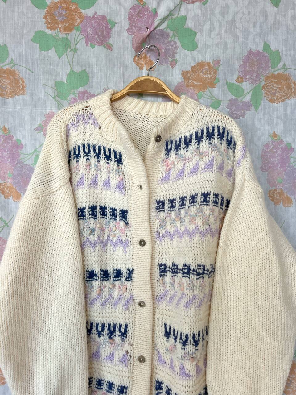 90's Detailed Button Sweater