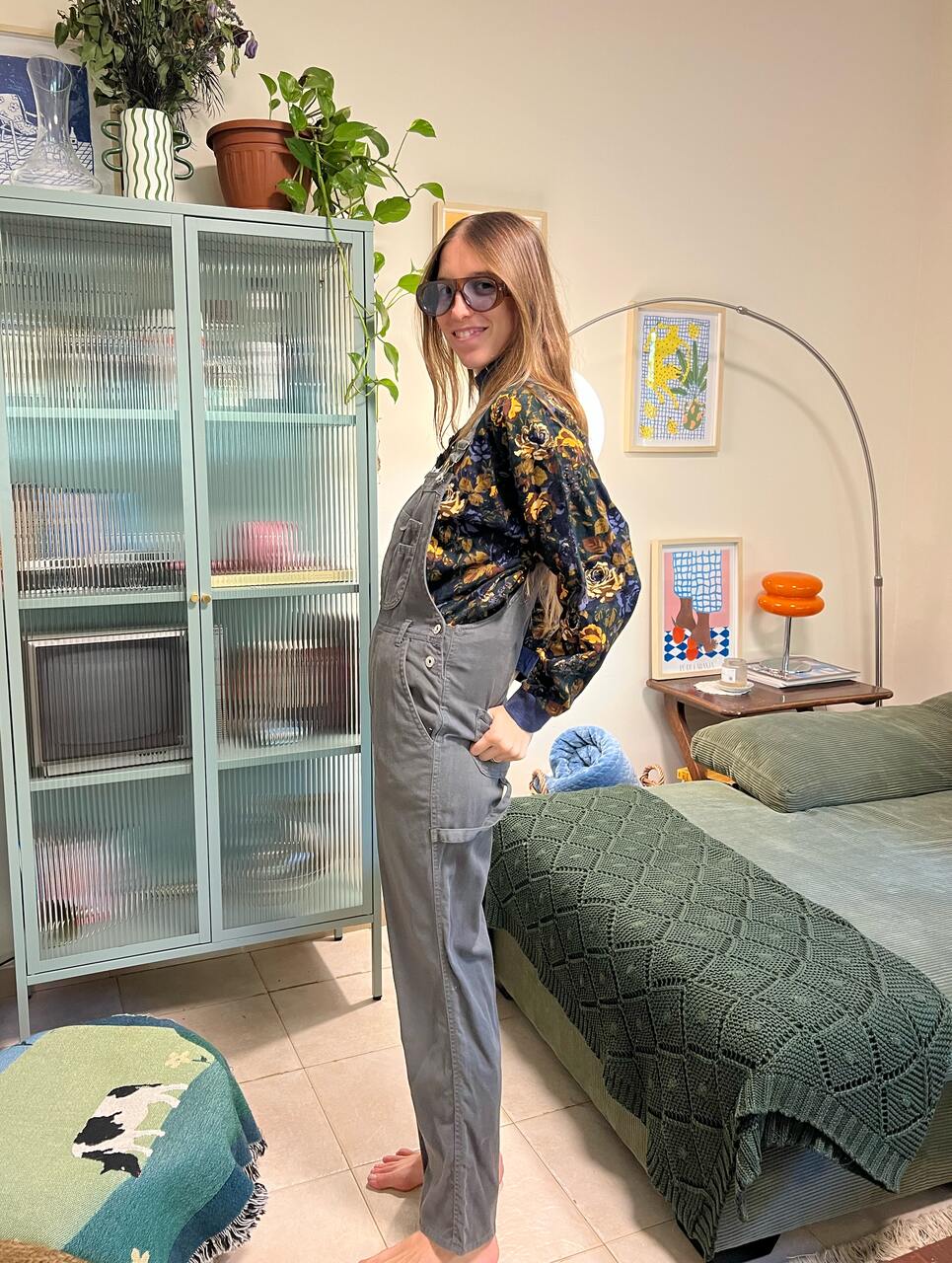 90's Dark Floral Print Sweatshirt