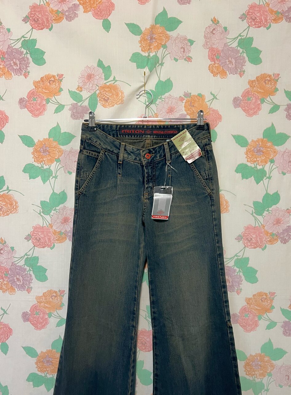 90's Triton Vintage Wide-Leg Jeans