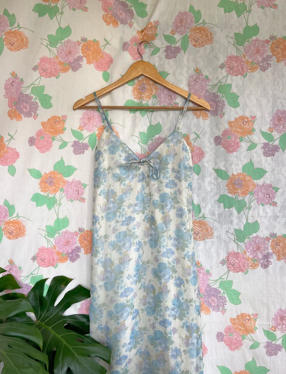 90's Flower Textured Slip Dress