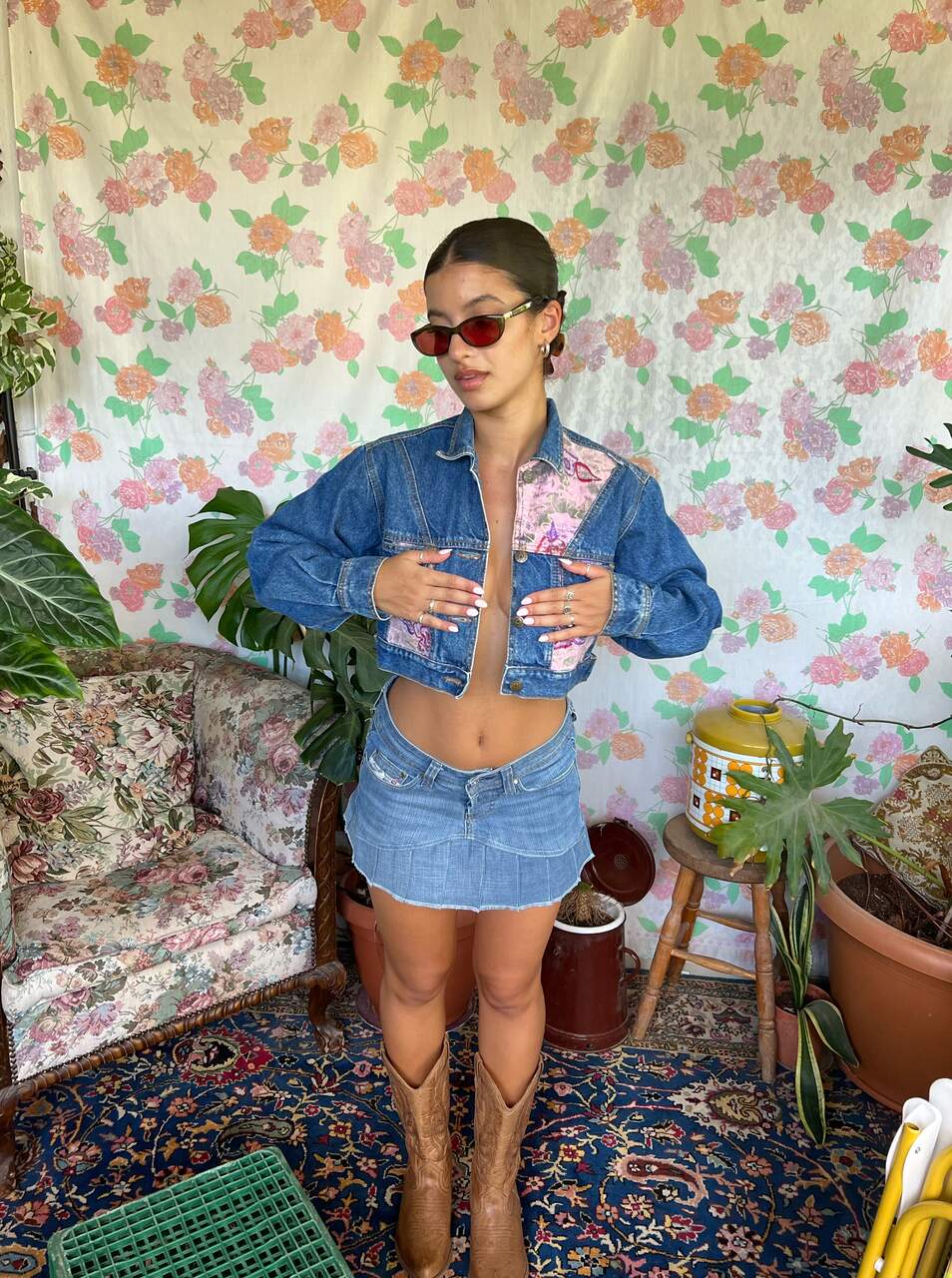 90's Flower Cropped Denim Jacket