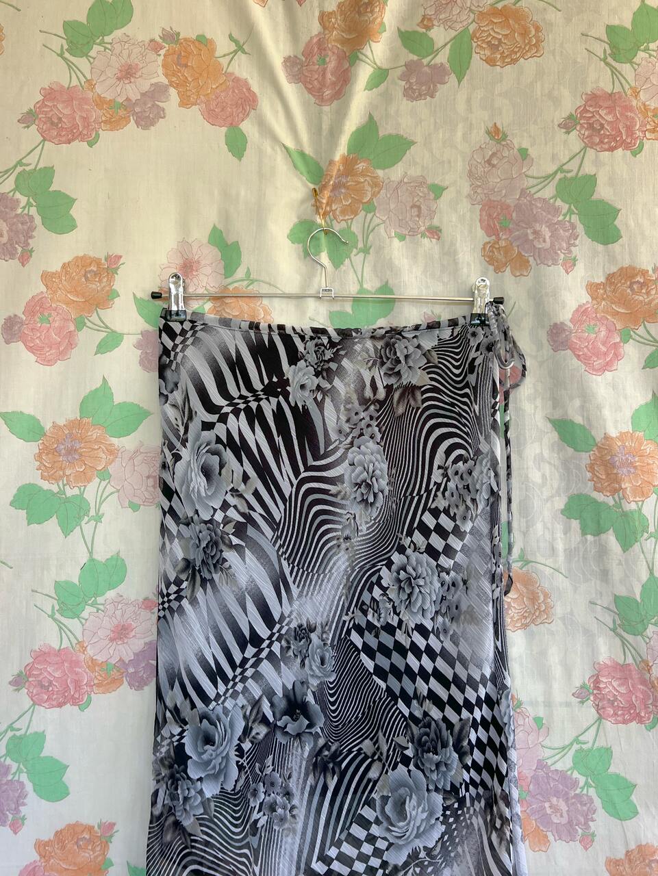 90's Illusion Print Skirt
