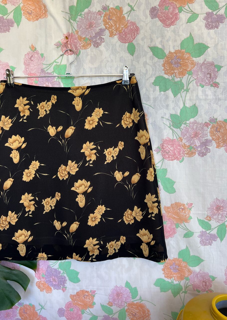 90's Black Floral Skirt