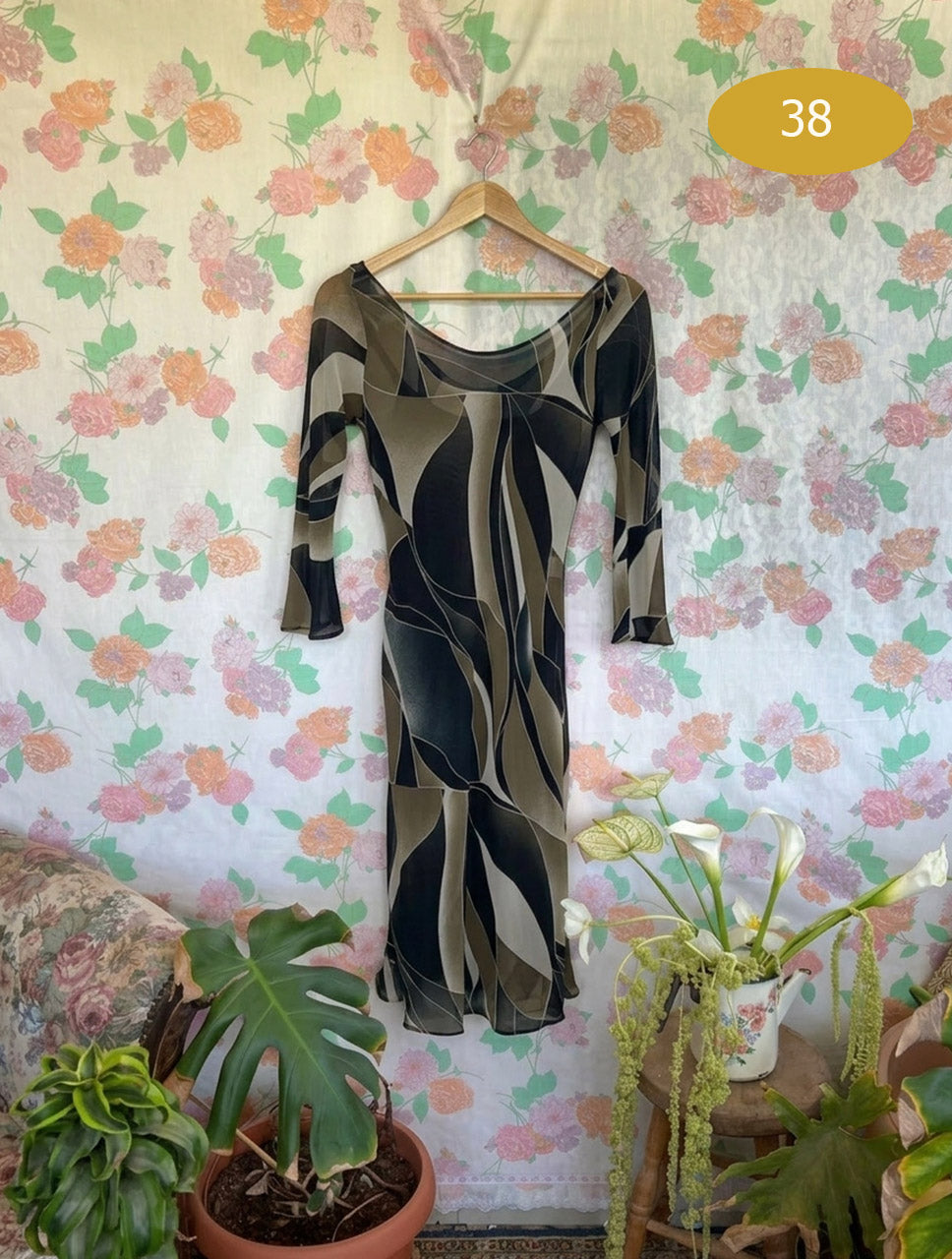 90's Graphic Swirl Long-Sleeve Dress