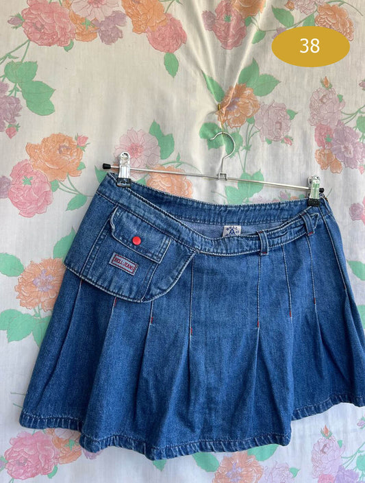 2000's Iconic Denim Skirt