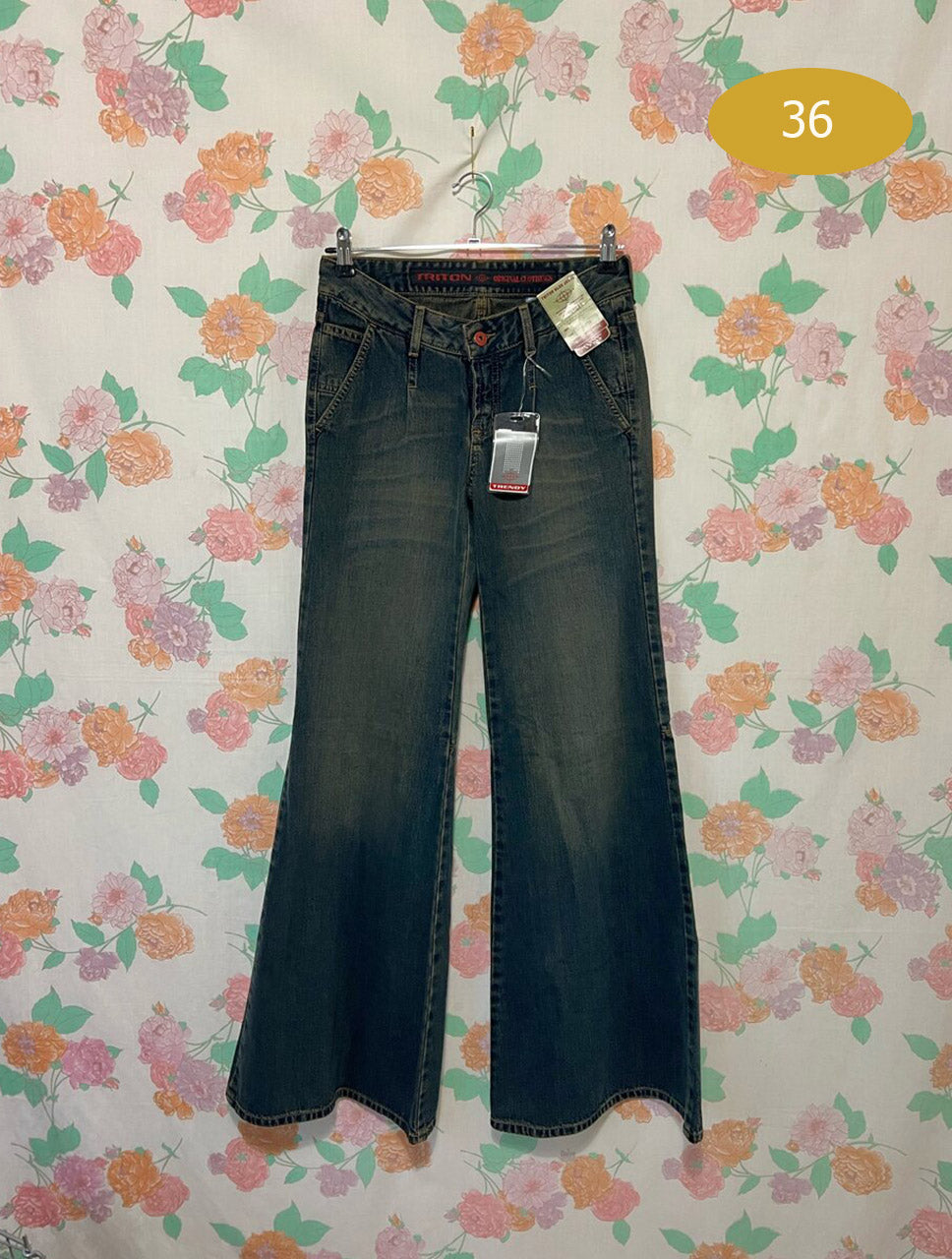 90's Triton Vintage Wide-Leg Jeans