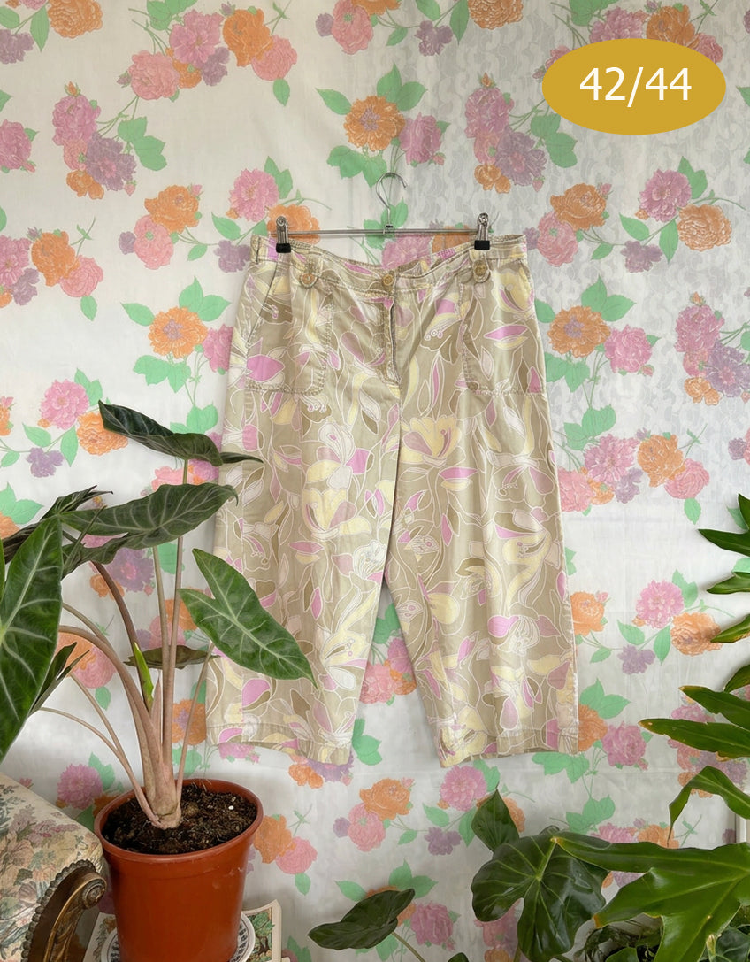 Y2K Printed Capri Pants