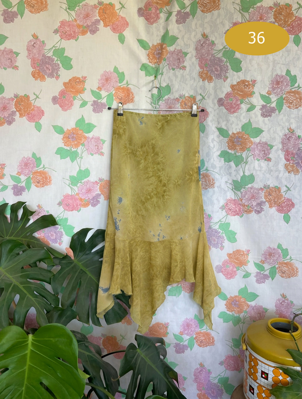 2000’s Fairycore Asymmetrical Skirt