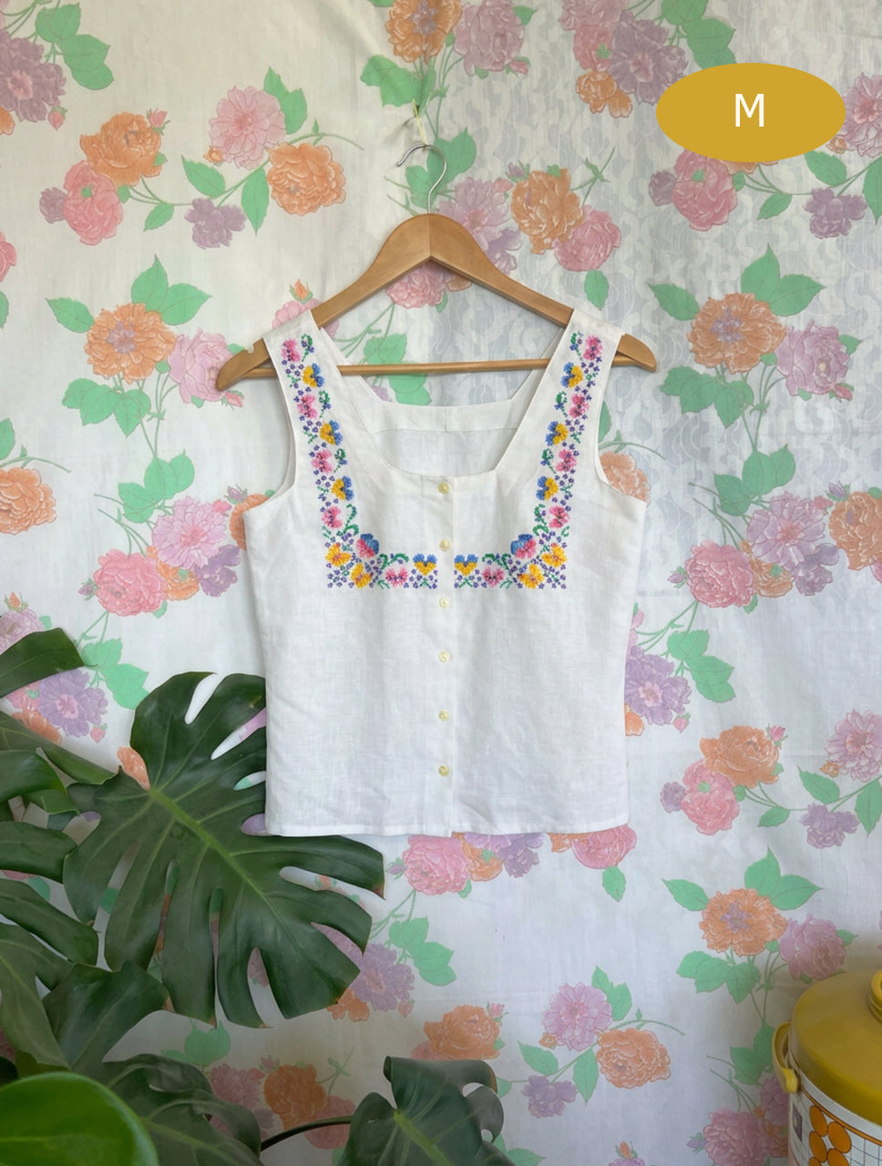 2000's Embroidered Off-White Tank Top