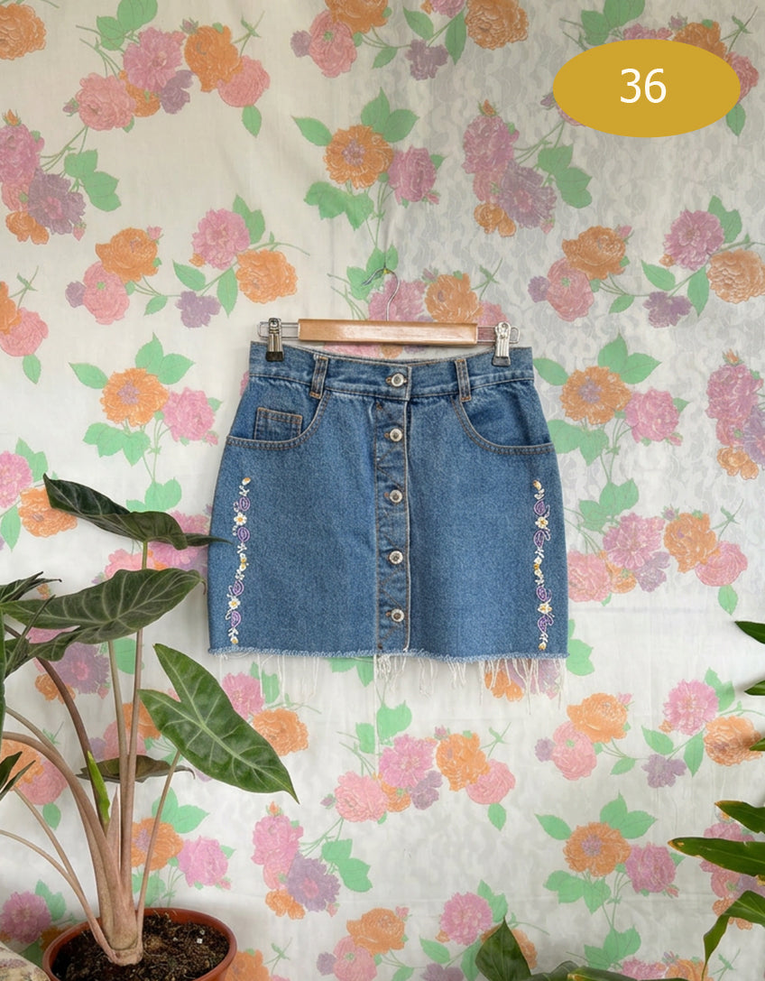 90's Denim Button Skirt
