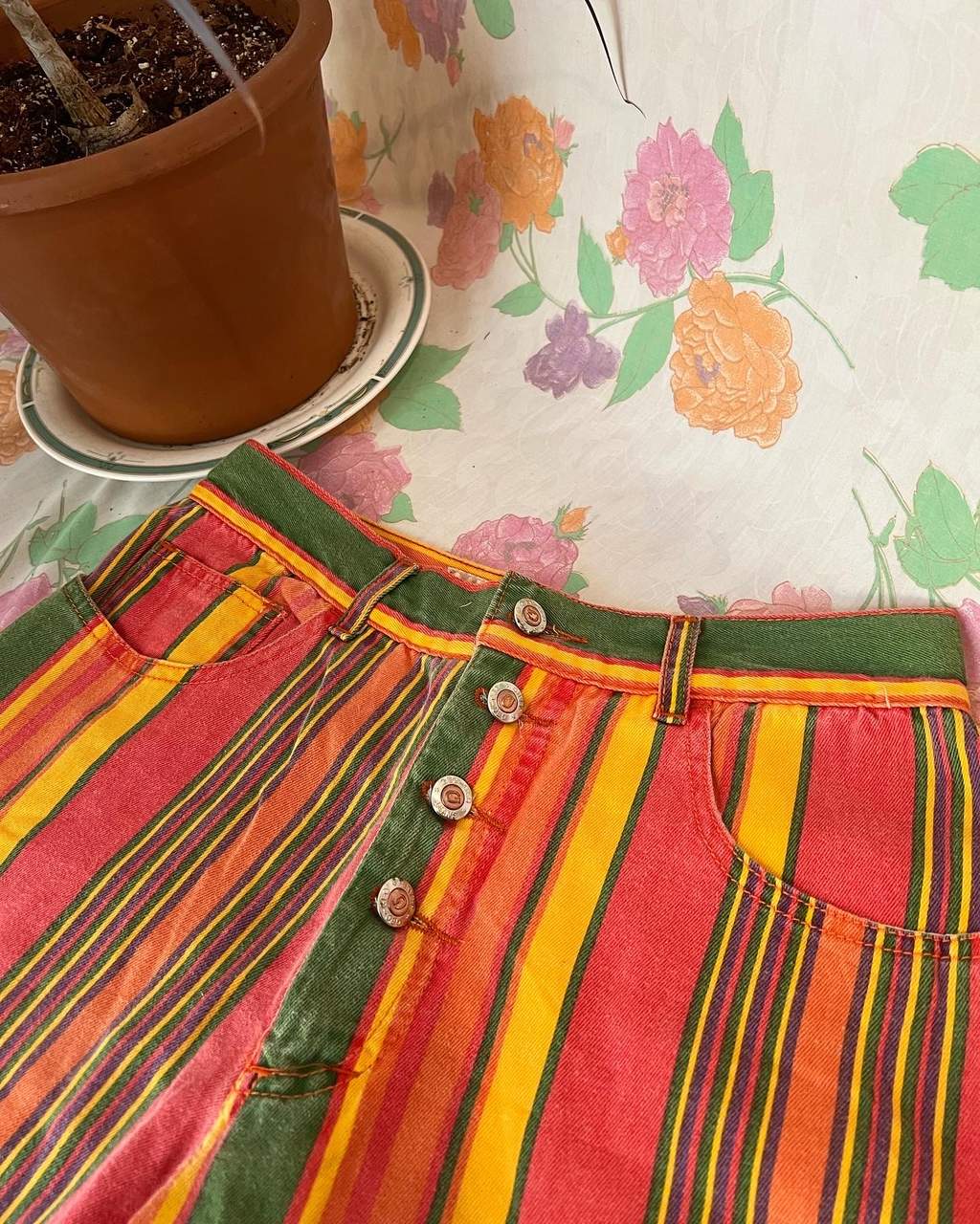 Geo Geo Vintage High-Waist Shorts